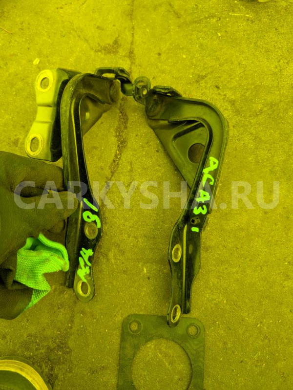Петля капота Toyota RAV 4 