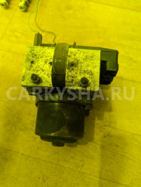 Блок abs Toyota Hilux Surf 