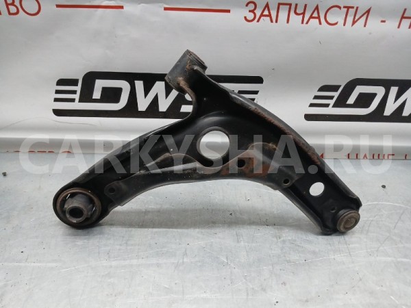 Рычаг подвески Toyota Vitz 