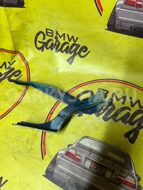 Петля замка капота Peugeot 308 Peugeot 308 