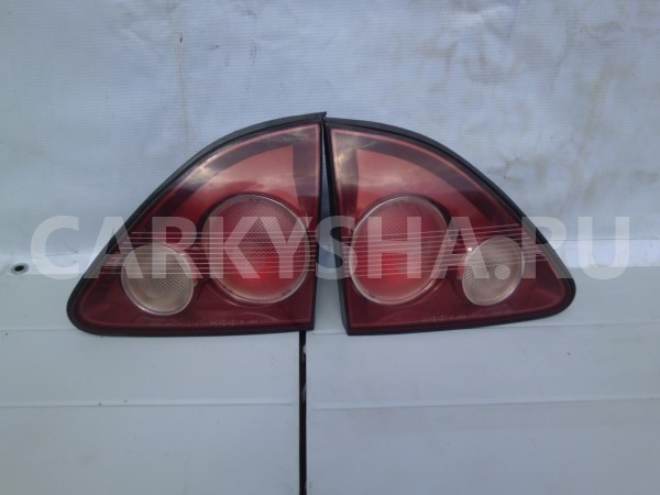 Фонарь задний внутренний L-R Toyota Harrier I (XU10) 