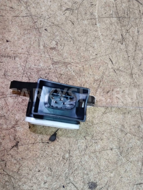 Название детали Датчик курсовой устойчивости Модель Citroen DS4 Citroen DS4 оригинальный номер 9664661580