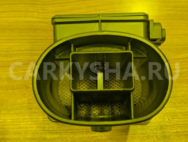 Датчик расхода воздуха Mitsubishi Pajero 