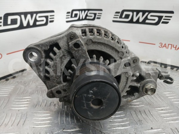 Генератор Toyota Crown 