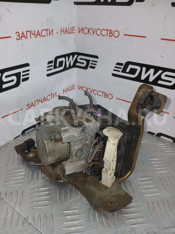 Блок ABS Mitsubishi Pajero 