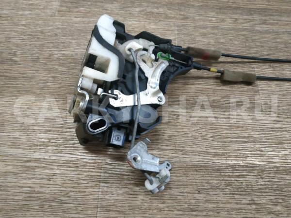 Замок двери передней левой Mitsubishi Outlander оригинальный номер 5715A299