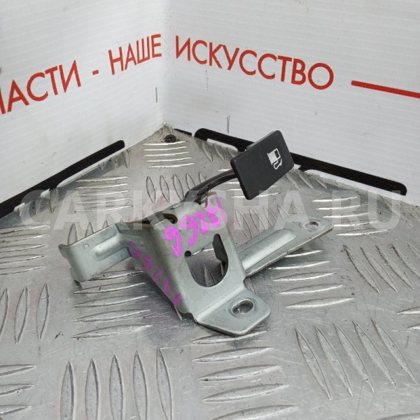 Рычаг открывания бензобака Subaru Forester 