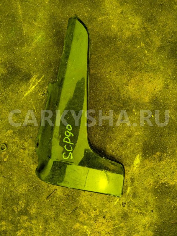 Накладка на бампер Toyota Vitz 