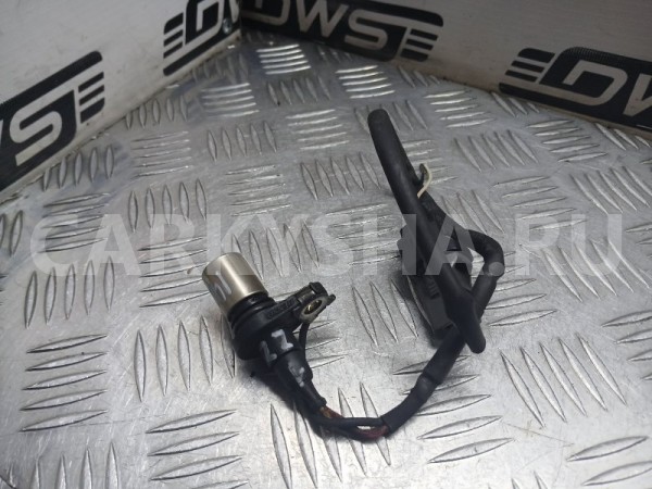 Датчик положения коленвала Toyota Wish 