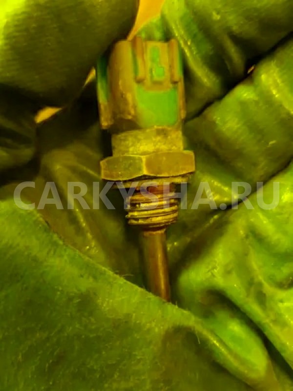 Датчик температуры Nissan Avenir 