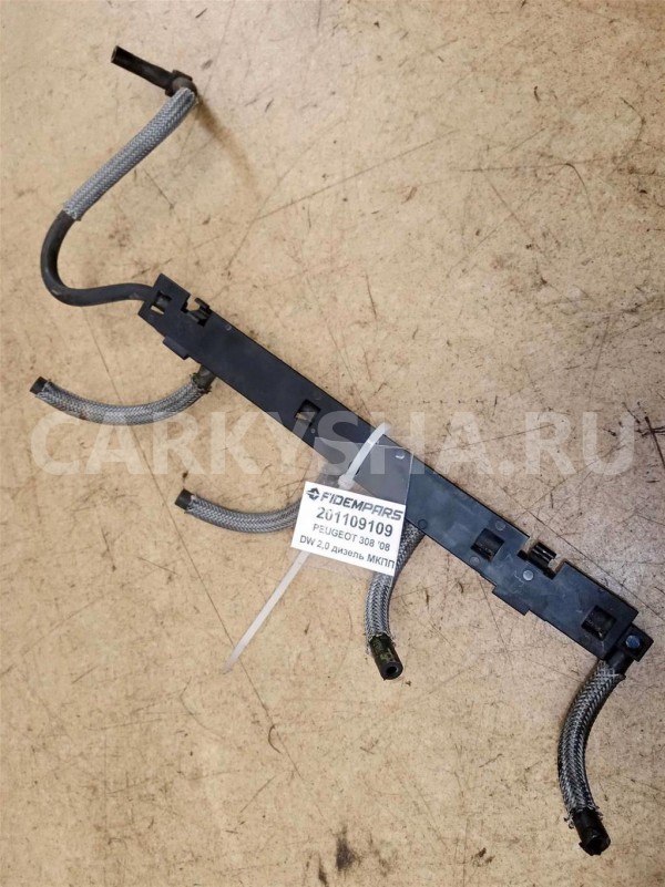 Название детали Трубка топливная Модель Citroen C5 2005-2008 Citroen C5 оригинальный номер 1574 L9