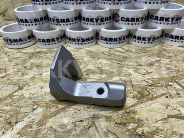 Кронштейн Toyota Camry VIII (XV70) Рестайлинг – седан оригинальный номер 23825-24010