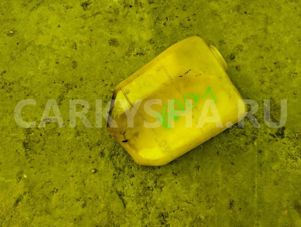 Бачок расширительный Mitsubishi Delica 