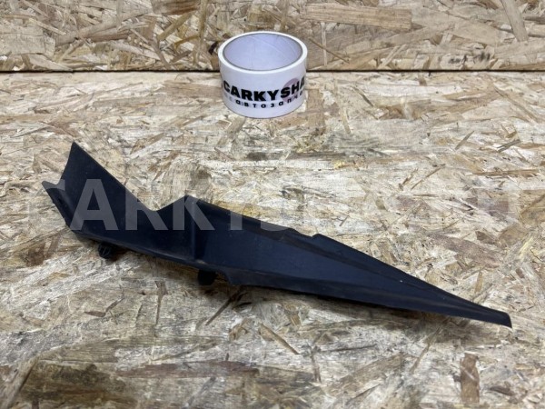 Молдинг лобового стекла правый Toyota Hilux VIII Рестайлинг – пикап двойная кабина оригинальный номер 53866-0K050