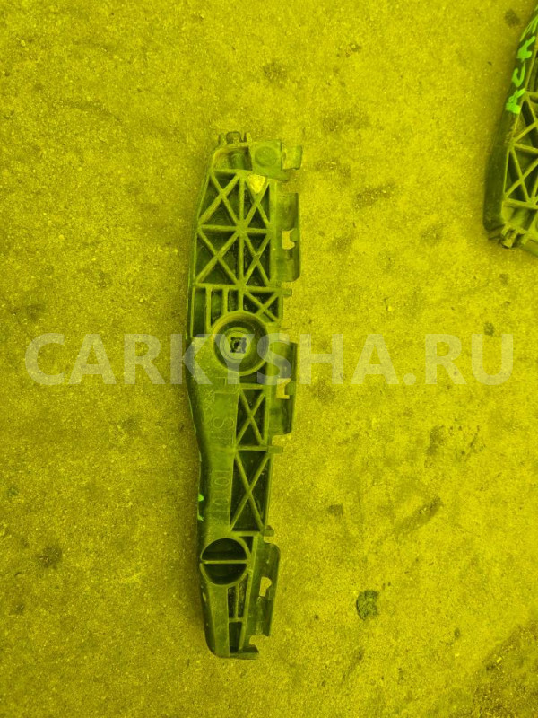 Крепление бампера Toyota RAV 4 