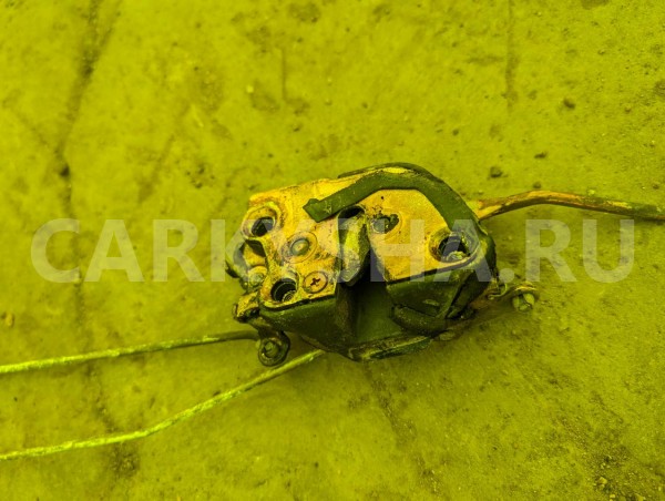Замок двери Mitsubishi Delica 