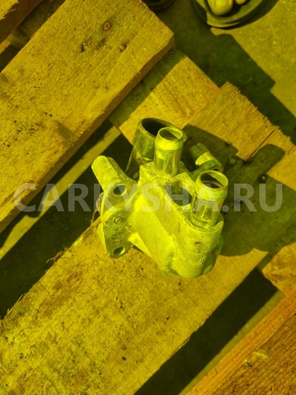 Корпус термостата Mitsubishi Delica 