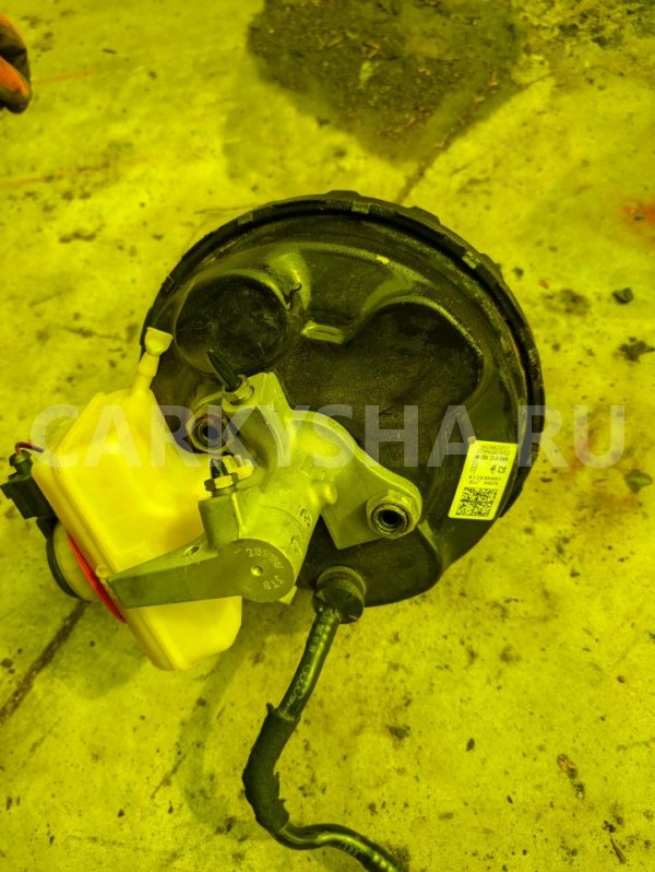 Главный тормозной цилиндр Audi A4 