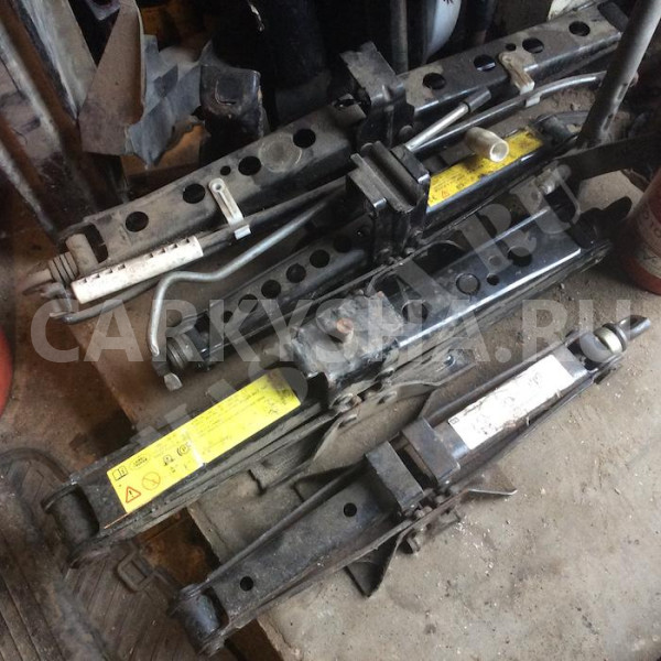 Домкрат Land Rover Freelander оригинальный номер LR007476 LR023797 LR003272 LR028800