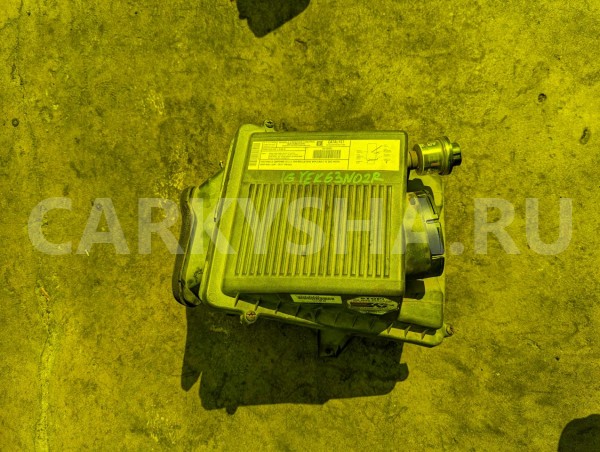 Корпус воздушного фильтра Cadillac Escalade 