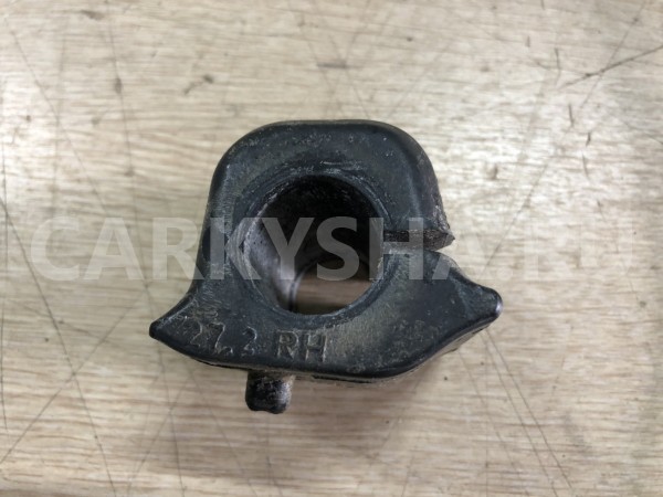 Втулка переднего стабилизатора правая Toyota Alphard III Рестайлинг оригинальный номер 48815-58031