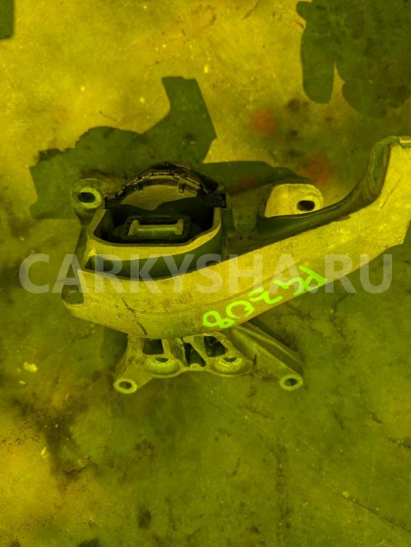 Подушка двигателя Peugeot 308 