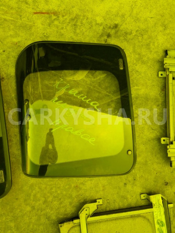 Стекло люка Toyota TownAce 
