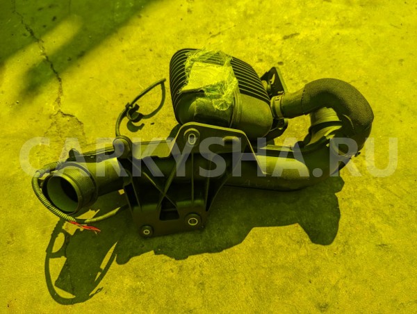 Патрубок интеркулера Audi A4 