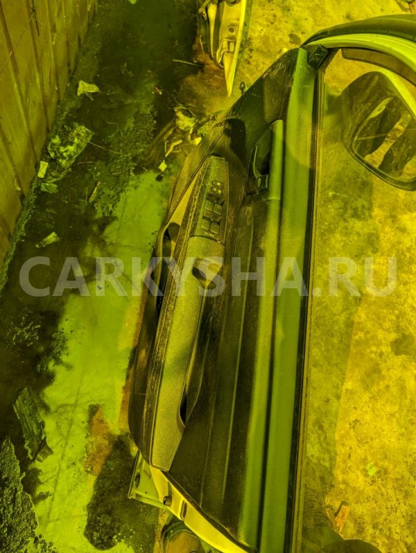 Дверь Toyota Corolla 