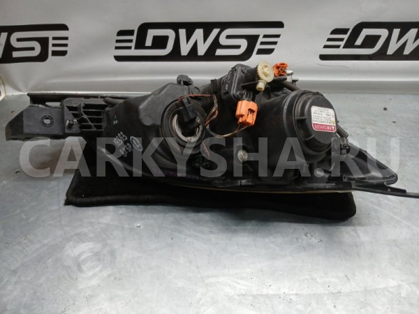 Фара Mazda Axela 