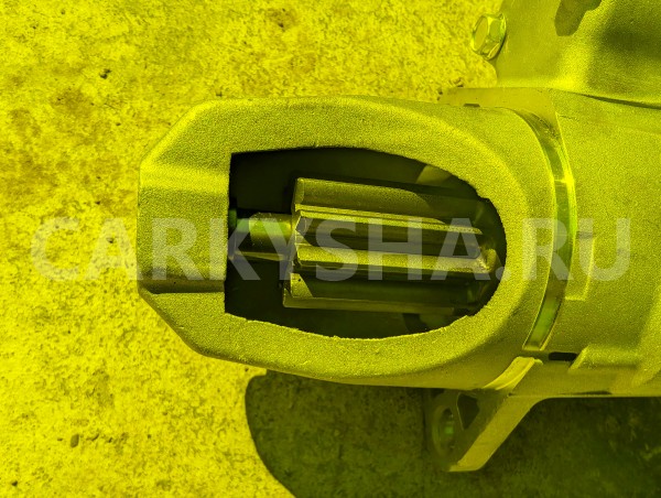 Стартер Nissan Bassara 