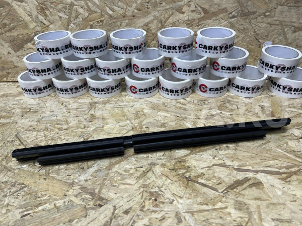 Уплотнитель стекла задней правой двери Toyota Corolla XII (E210) – седан оригинальный номер 68173-02350