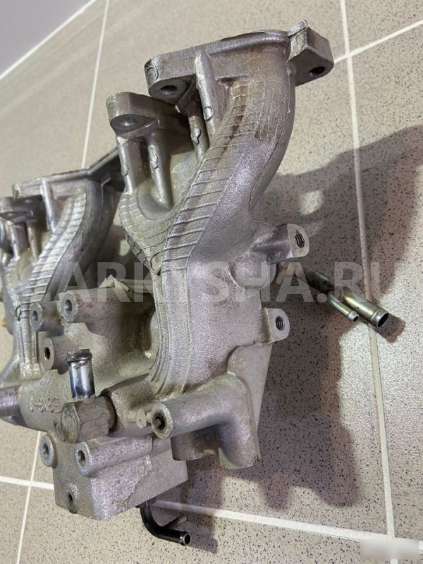 Коллектор впускной Nissan Pulsar 1993 г Nissan Pulsar 