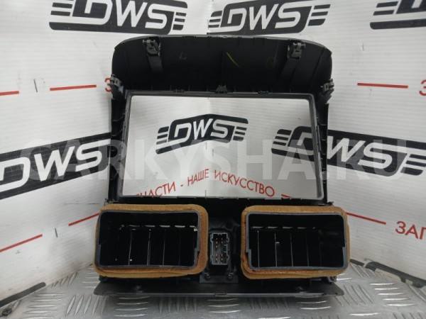 Рамка магнитолы Honda CR-V 