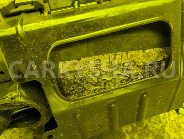 Блок предохранителей под капот Ford Explorer 