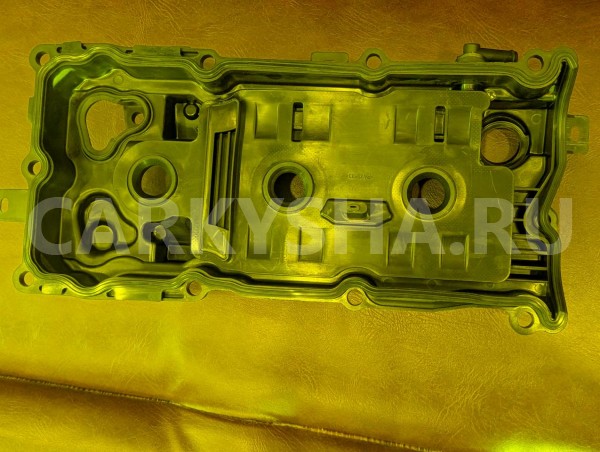 Клапанная крышка Nissan Teana 