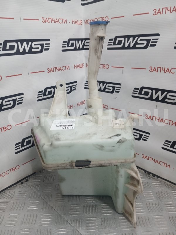 Бачок омывателя Toyota Avensis 