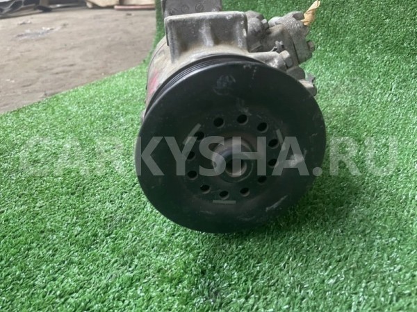 Компрессор кондиционера Toyota ISIS 2009 8831028640 ZGM11G 3ZR-FAE Toyota ISis 