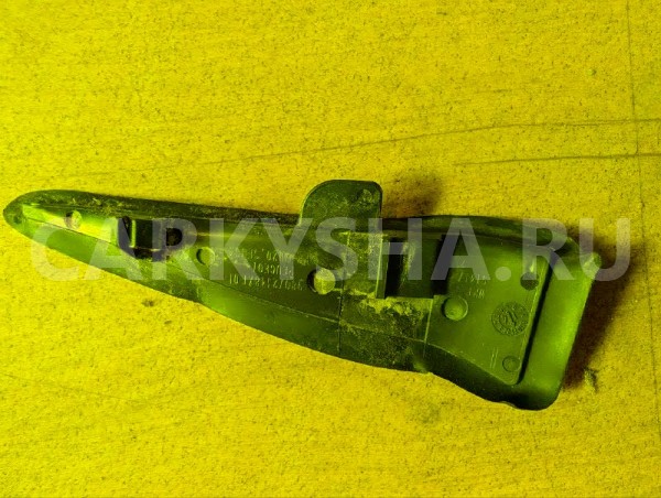 Уголок жабо Peugeot 308 