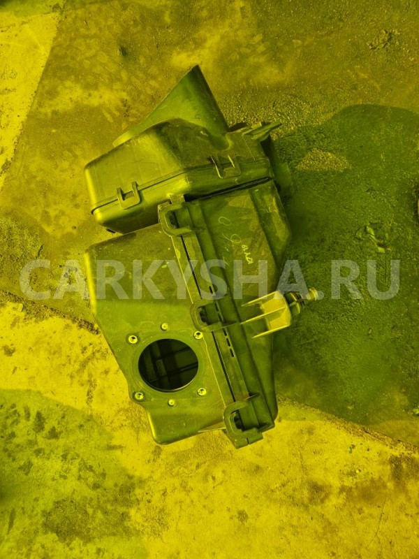 Корпус воздушного фильтра Nissan Teana 