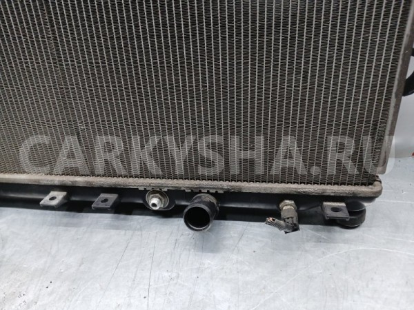 Радиатор охлаждения двигателя Honda Stepwgn 