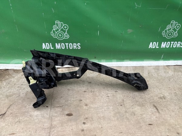 Кронштейн фары Honda CR-V 4 2012-2015 71140TFAT00, правый Honda CR-V 