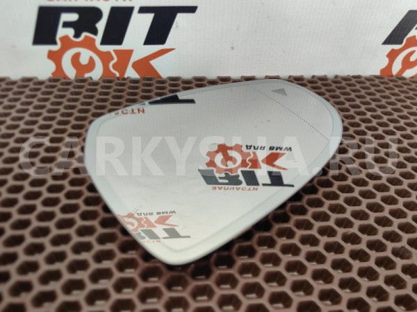 Зеркальный элемент Mercedes-Benz C-klasse 