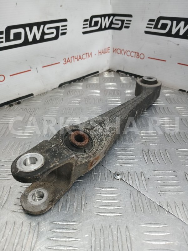 Рычаг подвески нижний Nissan Stagea 