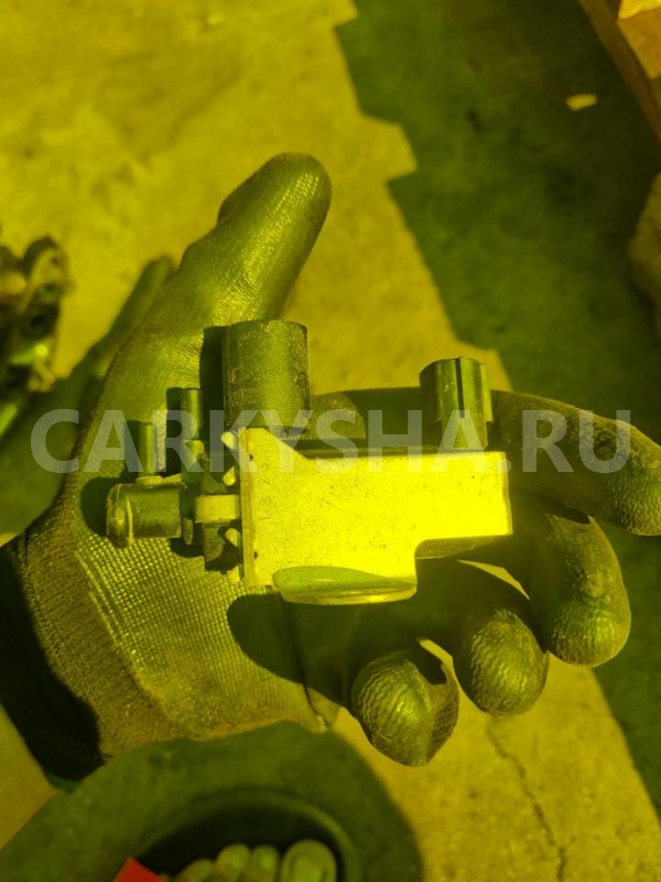 Вакуумный клапан Mitsubishi Delica 