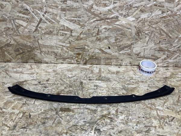 Внутренний молдинг капота Toyota Hilux VIII – пикап двойная кабина оригинальный номер 53393-0K010