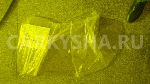 Стекло двери Mitsubishi Colt 