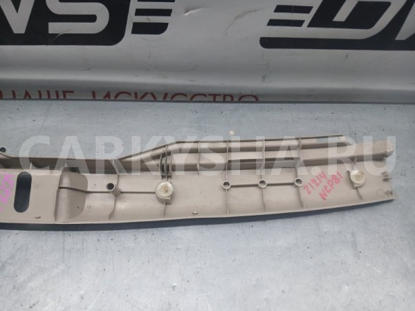 Накладка багажника Toyota Sienta 