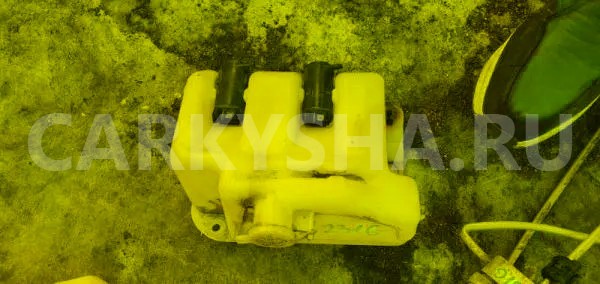 Бачок стеклоомывателя Daihatsu Hijet 