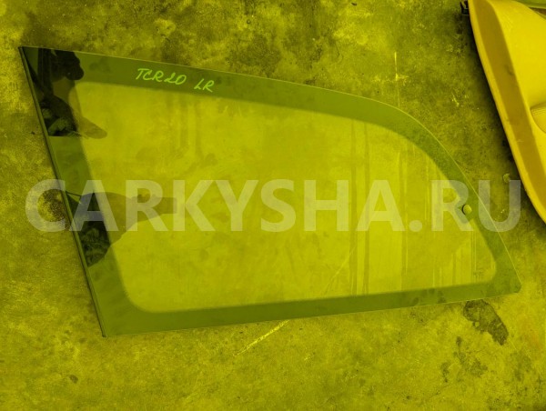 Стекло собачника Toyota Estima 